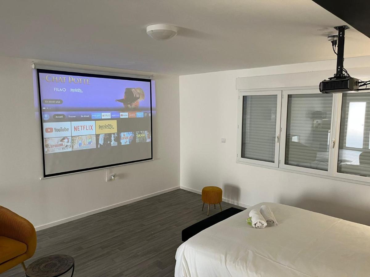Ng Suitehome - Queven - Balneo - Netflix - Wifi ภายนอก รูปภาพ