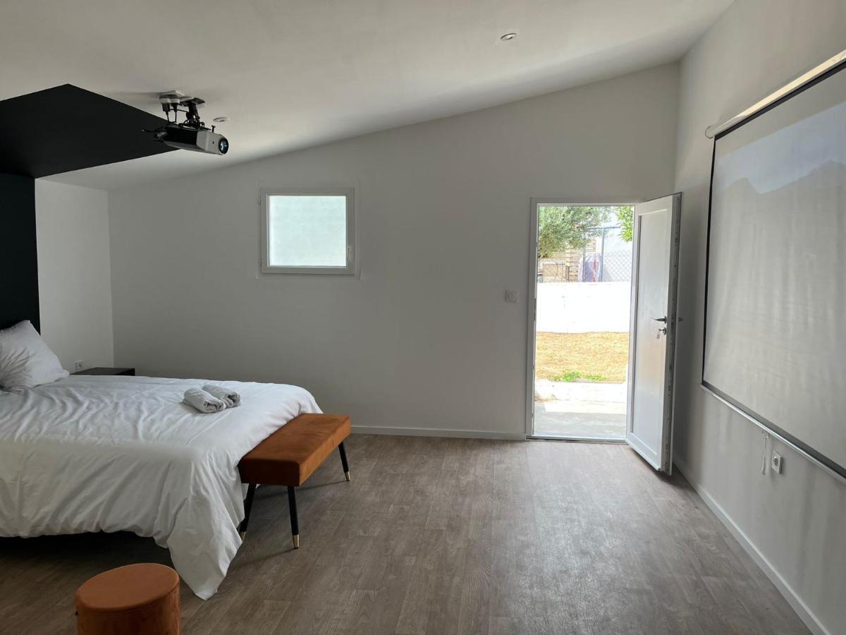 Ng Suitehome - Queven - Balneo - Netflix - Wifi ภายนอก รูปภาพ