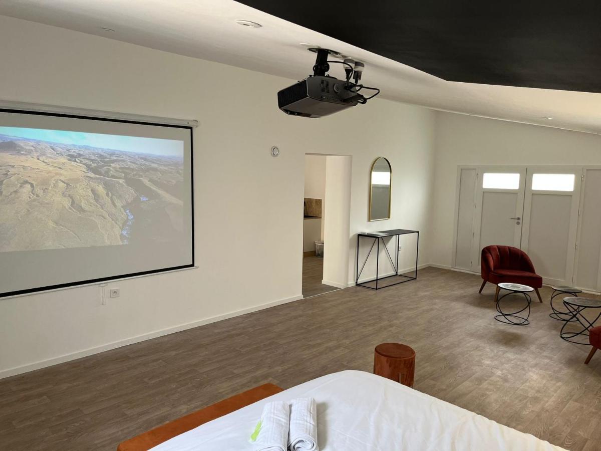 Ng Suitehome - Queven - Balneo - Netflix - Wifi ภายนอก รูปภาพ